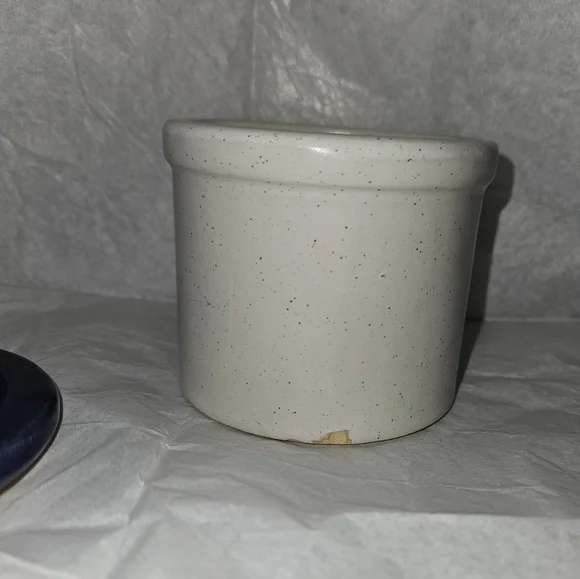 Vintage Apothecary Crock with Lid - Picture 6 of 10